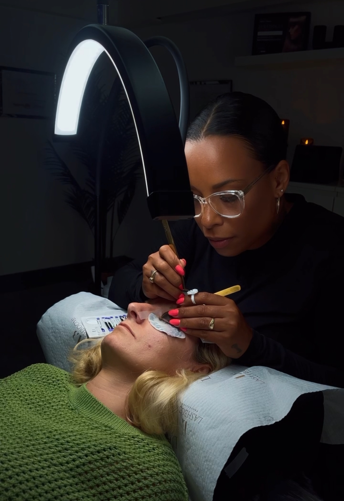 Wimpernverlängerung - Lewis Lashes Cosmetic Lounge